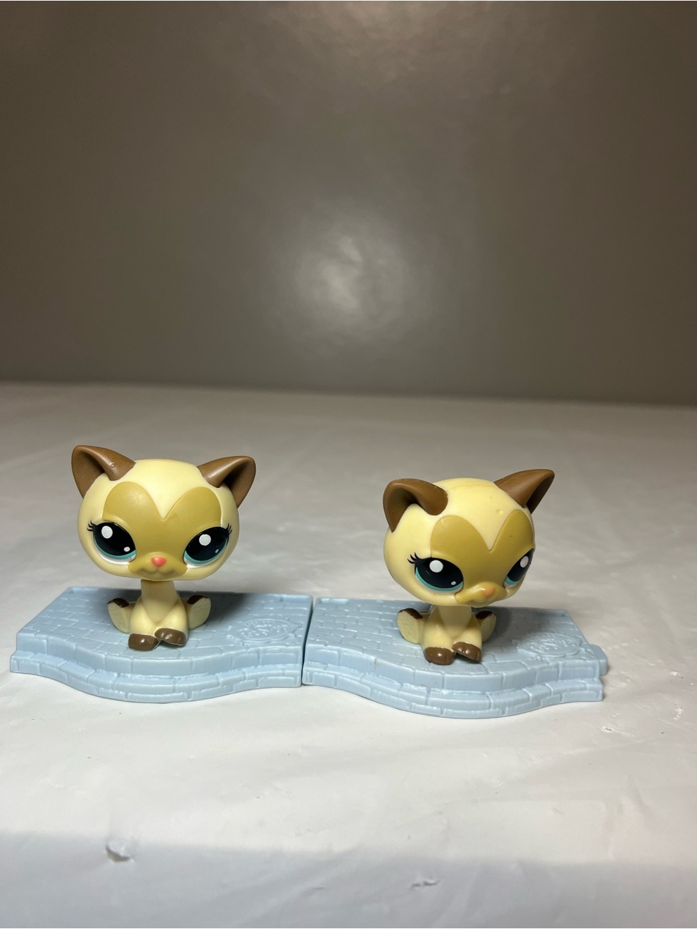 McDonald's Toy Littlest Pet Shop LPS Scout Kerry #4 Brown Kitty Cat Figure Lot